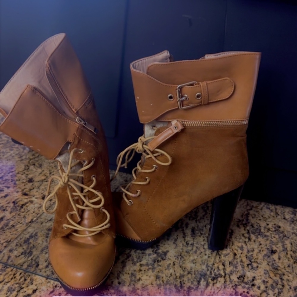 Women’s brown STALINAS heel boots size 10